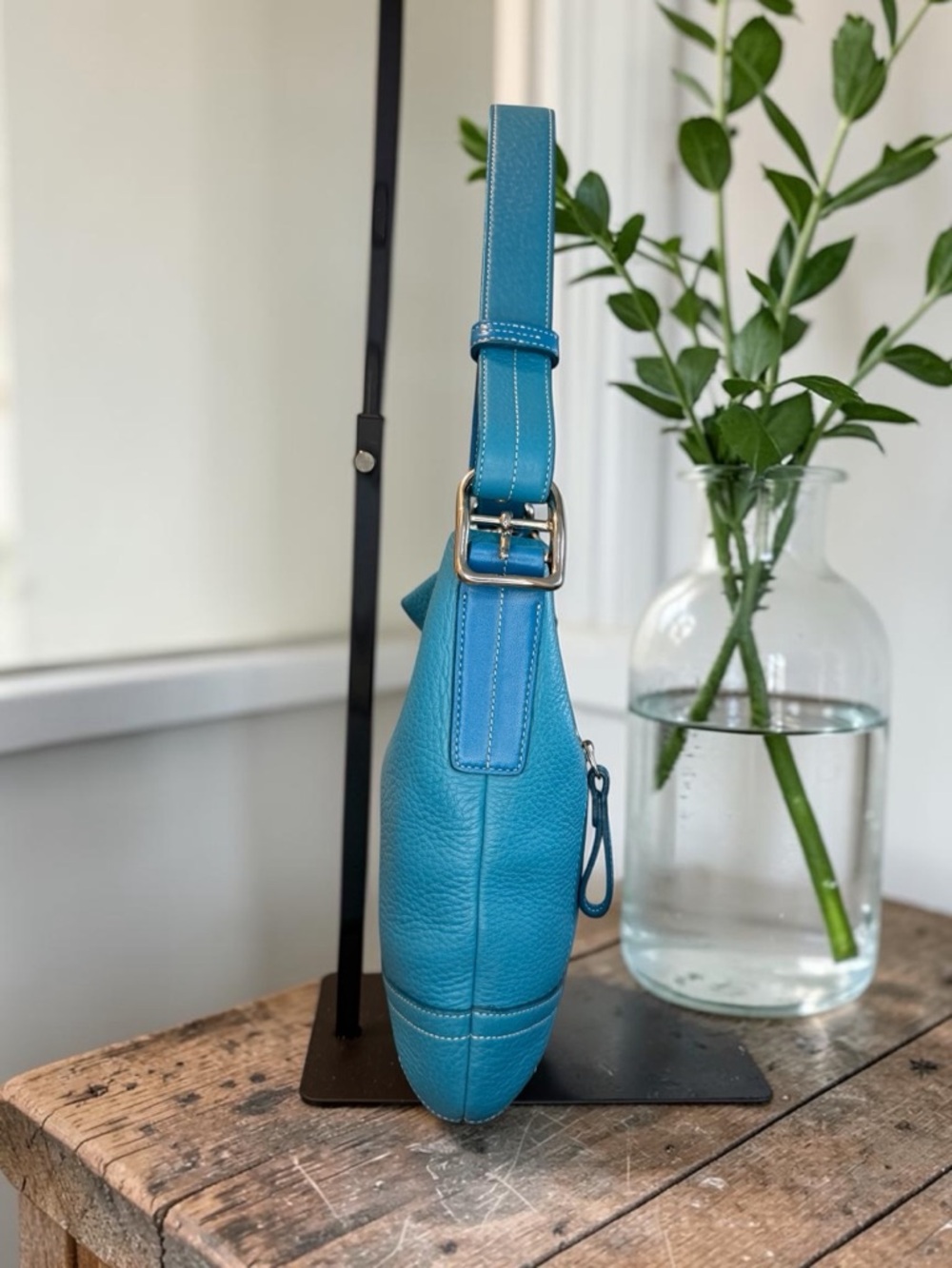 Coach Legacy Slim Duffle - Picture 4 of 16